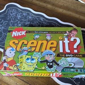 Nickelodeon Scene It? DVD Game - Green and Red Box